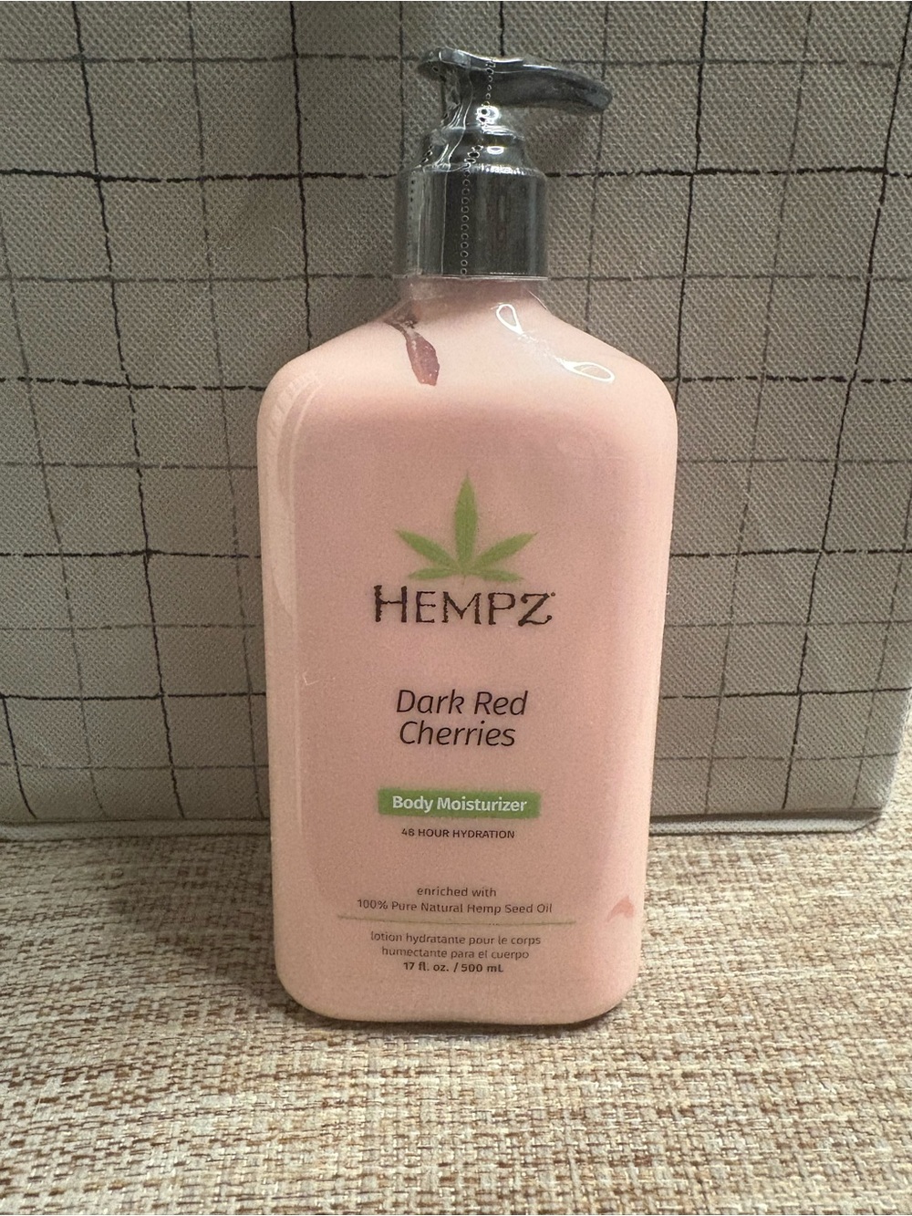 Hempz Dark Red Cherries Body Moisturizerl